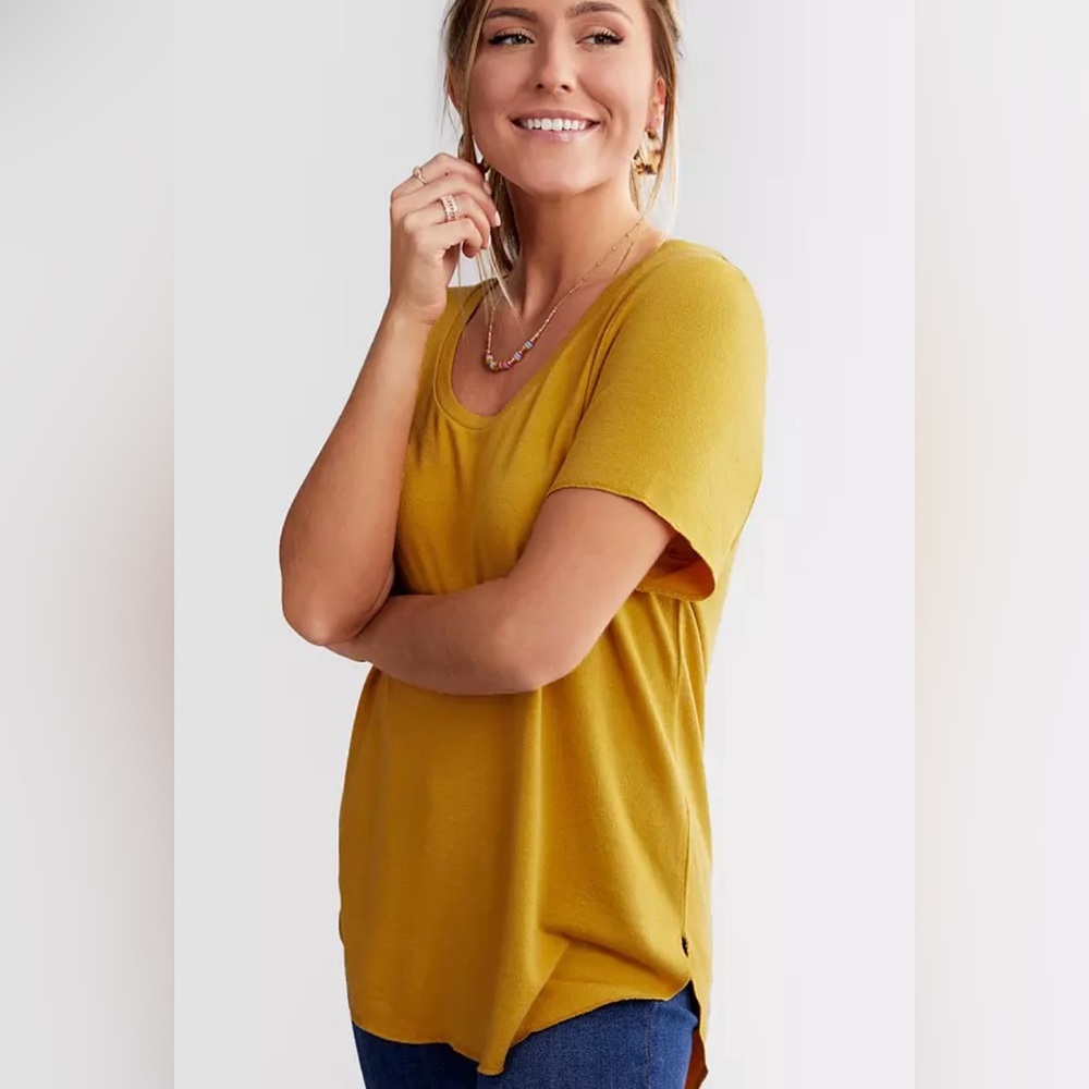BKE Scoop Neck T-Shirt